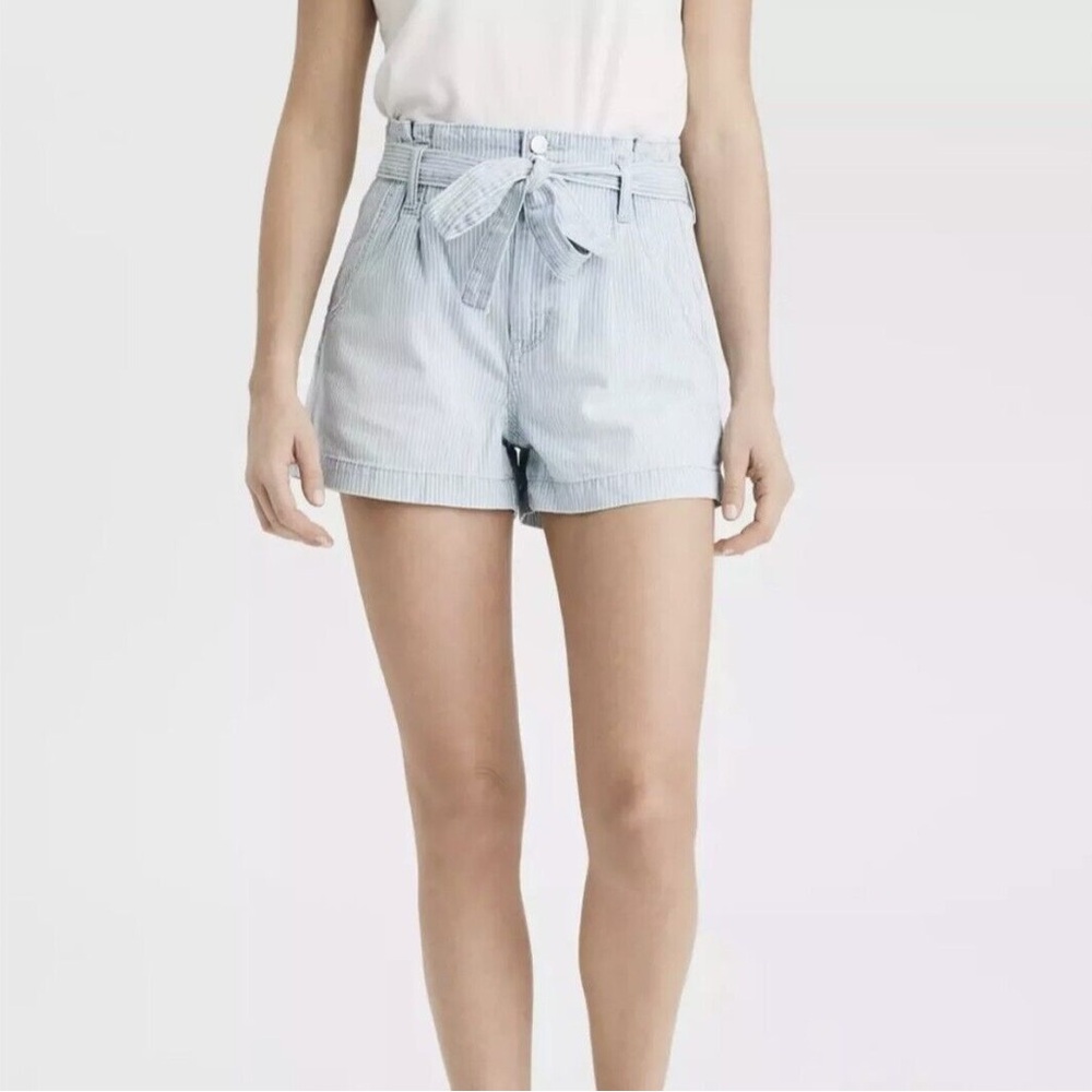 American Eagle High Rise Mom Shorts in Railroad Stripe